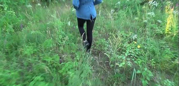  Daddy and stepdaughter fucks in the forest while mommy does not see